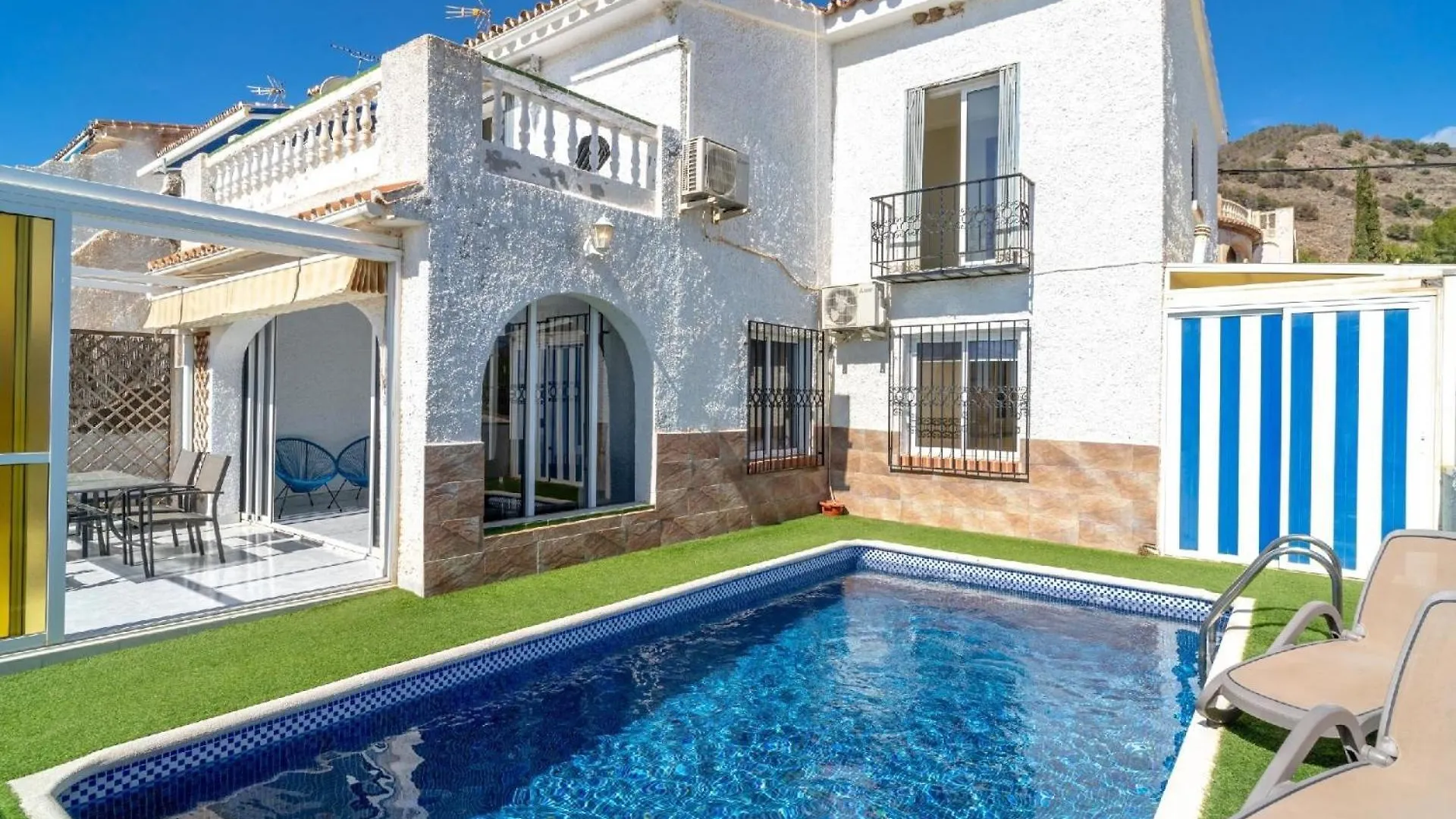 Ferienhaus Mit Privatpool Fuer 5 Personen Ca 100 Qm In Nerja, Andalusien Costa Del Sol 0*, 네르하