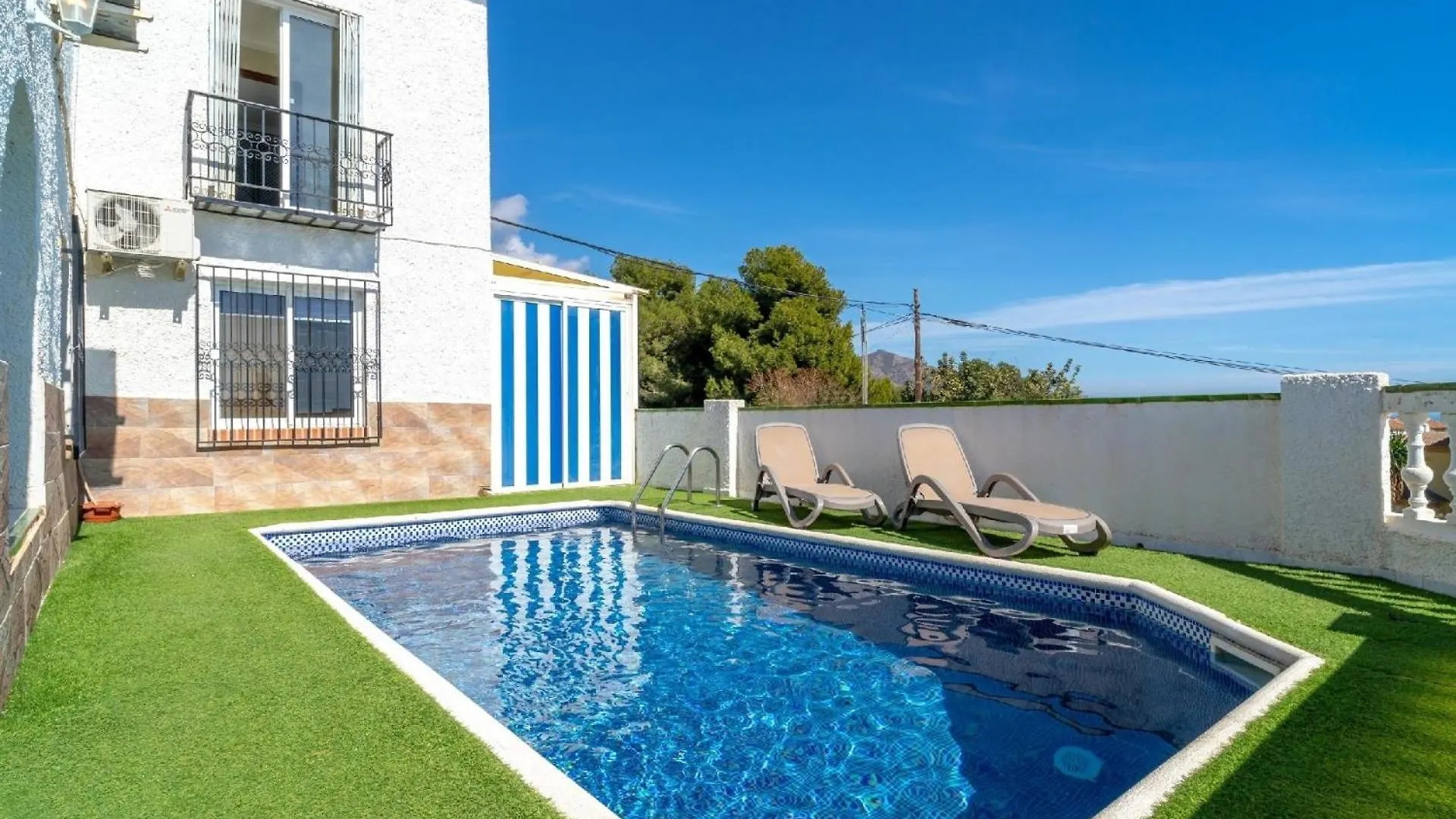 Ferienhaus Mit Privatpool Fuer 5 Personen Ca 100 Qm In Nerja, Andalusien Costa Del Sol 펜션 네르하